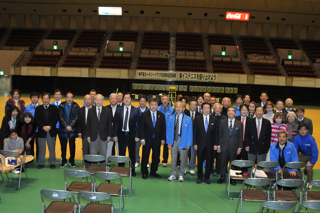 神戸東ロータリークラブ６５周年記念　奉仕プロジェクト　「上地結衣さんと車いすテニスを楽しもう！」を開催しました